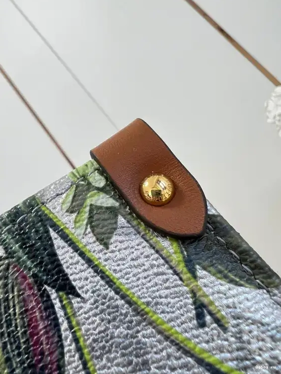 MM VUITTON ONTHEGO LOUIS 0706